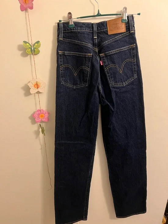 Levi's High Rise Dark Blue Straight Jeans - Picture 5 of 5